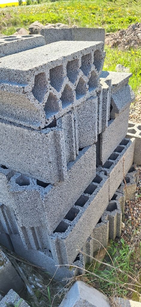Pozostałości po budowie