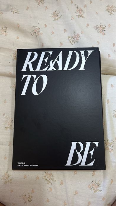 Album Ready To Be - TWICE