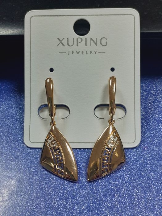 Продам сережки,медзолото.