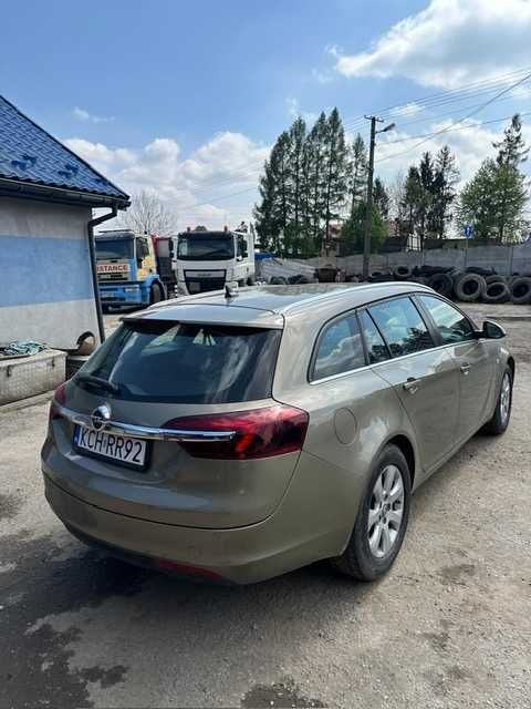 Opel Insignia uszkodzony silnik