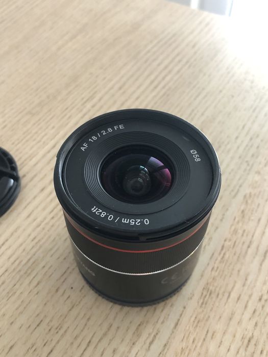 Lente Samyang AF 18mm f2.8 FE - para Sony