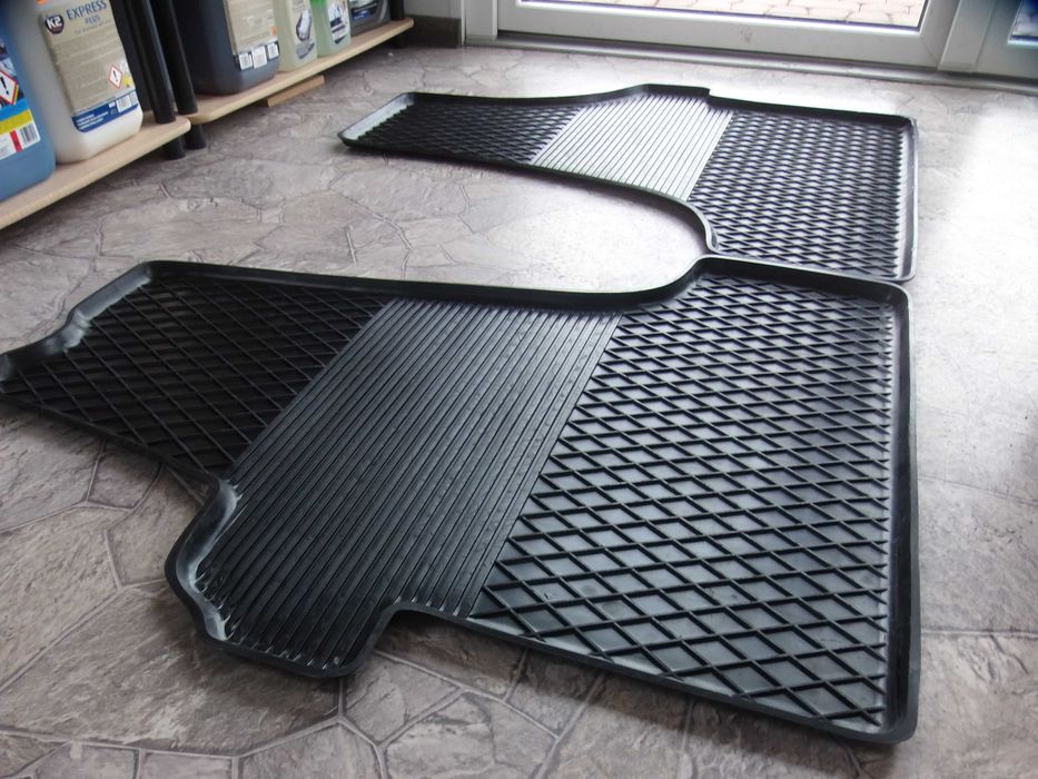 Dywaniki Gumowe Korytka VW Volkswagen Transporter T5 T6