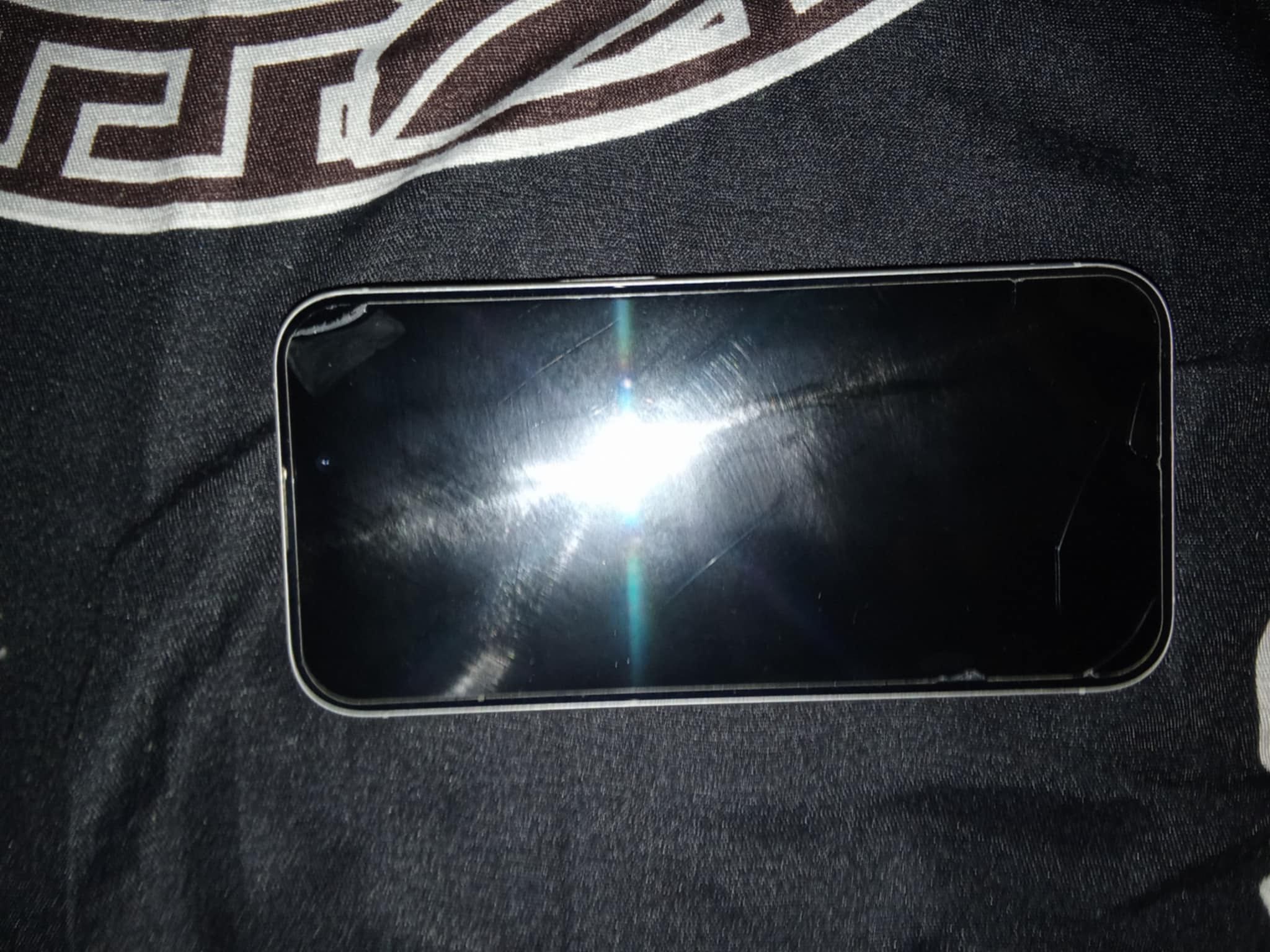iPhone 16 biały stan idealny