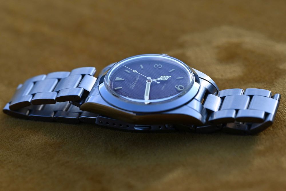 zegarek Addiesdive  kwarc, płynąca sekunda, 36 mm, bdb jakość