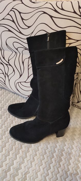 Жіночі замшеві чоботи( сапожки)