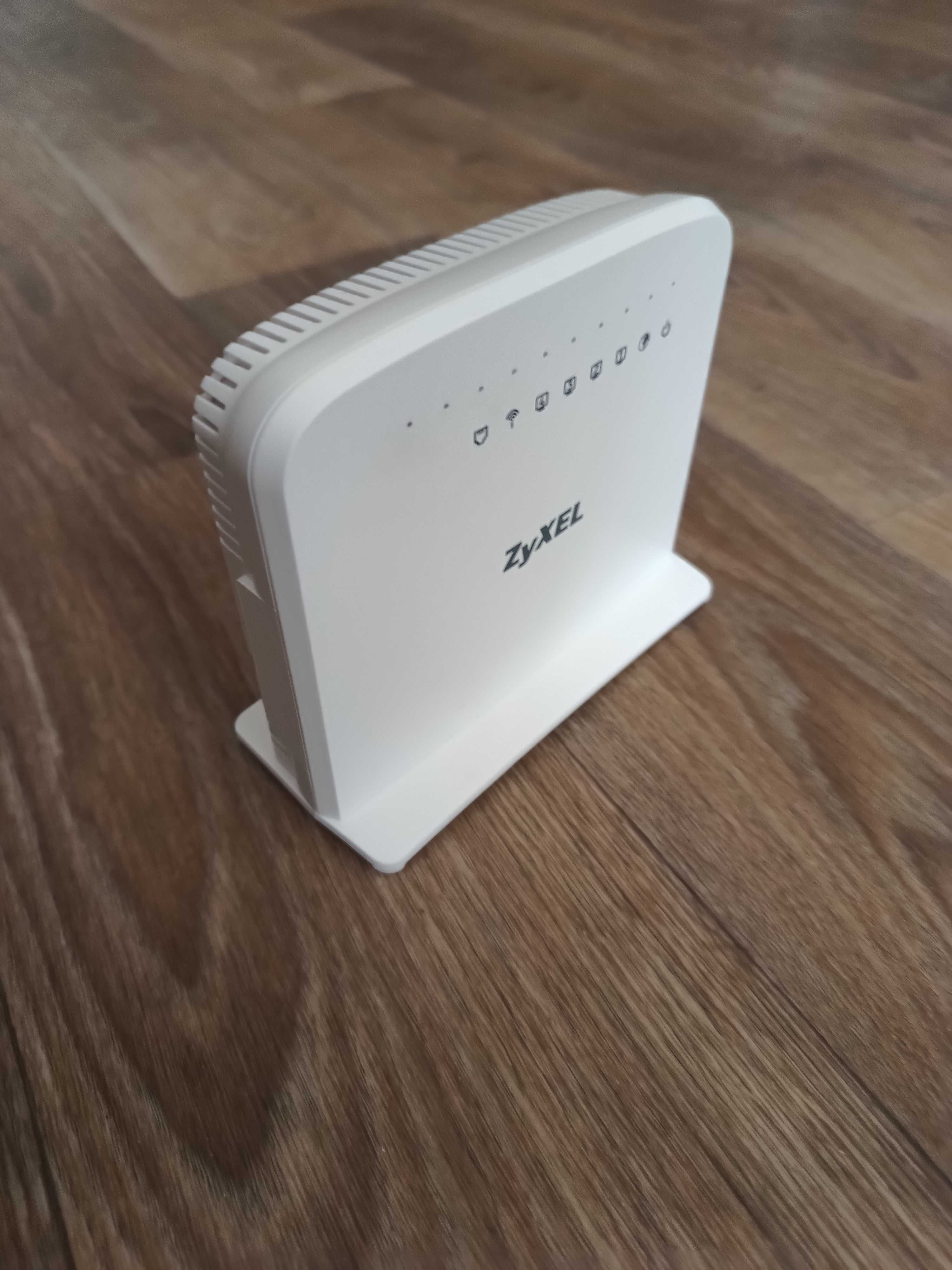 Wi-Fi роутер ZyXEL AMG1302-T30D білий
