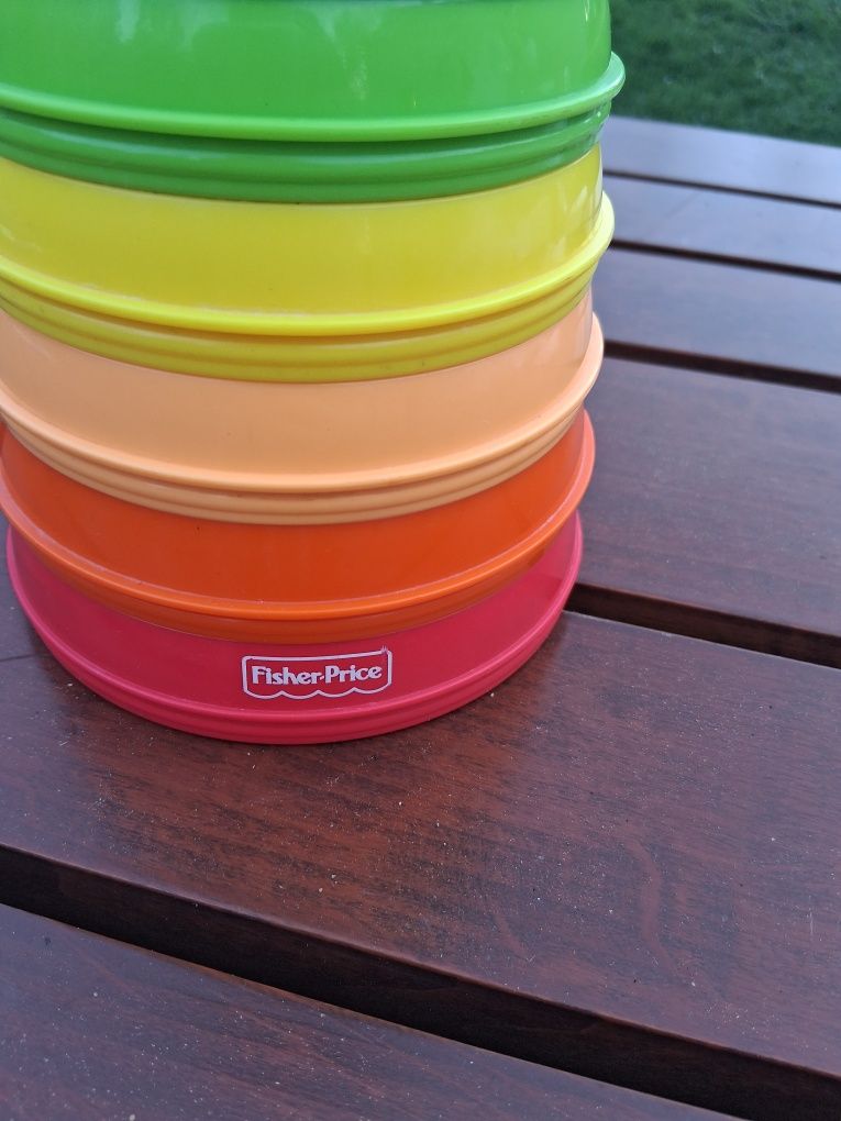 Wieża piramida kubeczki Fisher Price dla dziecka