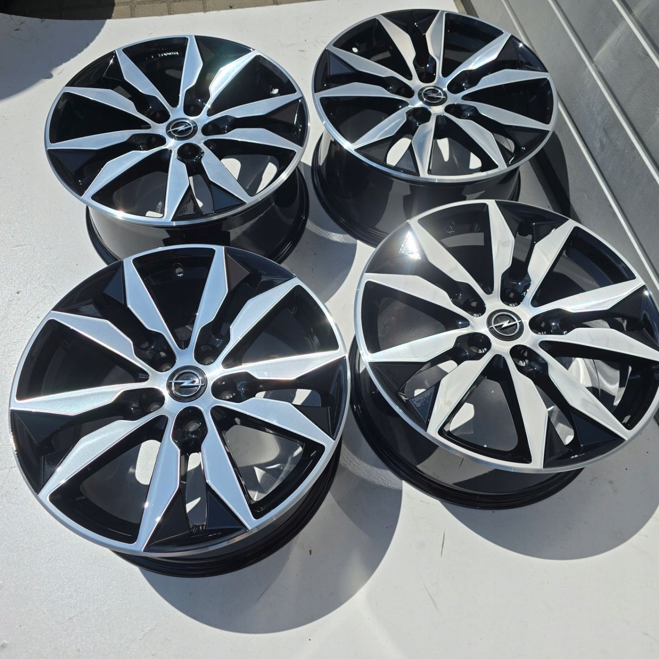 OPEL INSIGNIA B ZAFIRA C ASTRA J 18 5x115 8.5J 4X
