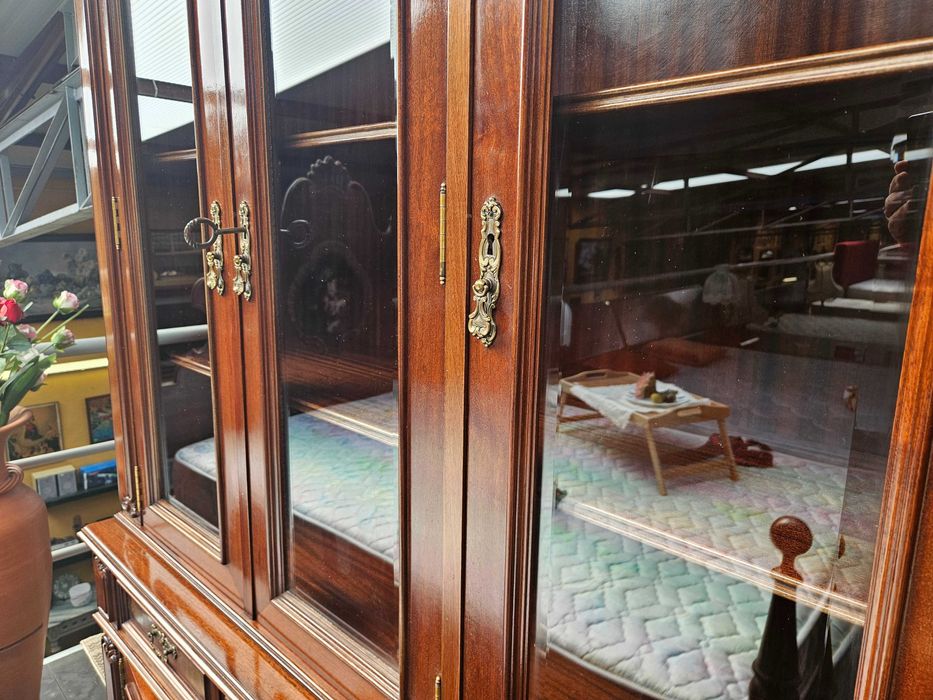 Móvel livreiro - Bom estado geral