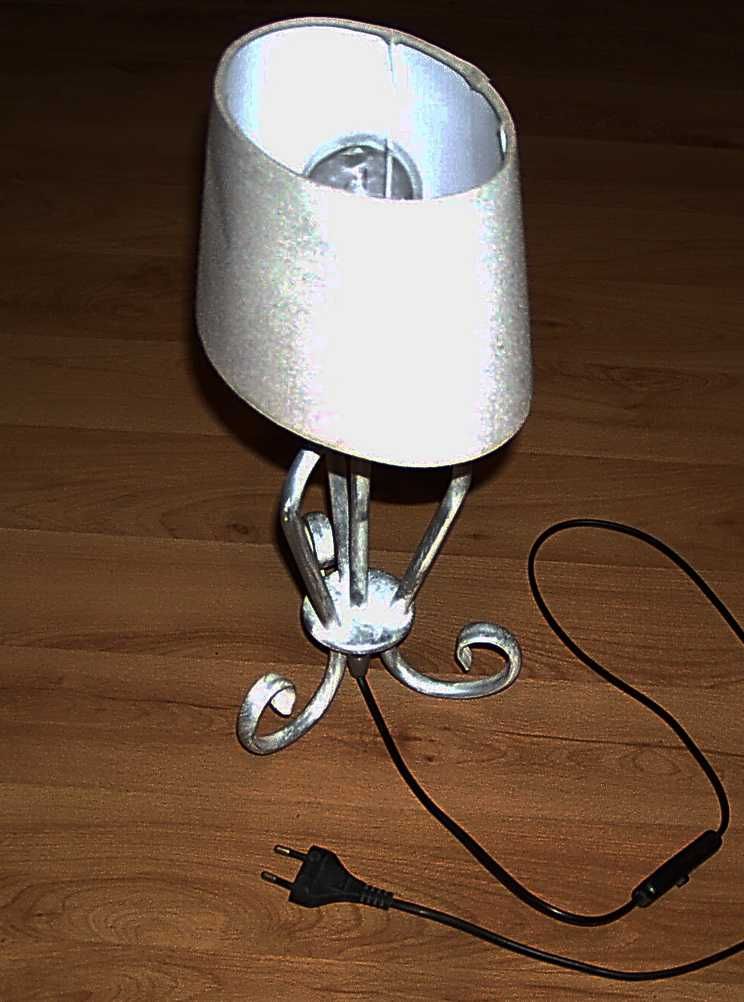 Lampka nocna stołowa Arkada w stylu vintage