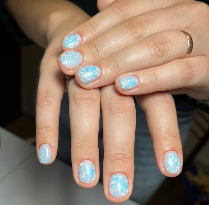 Запрошую на манікюр