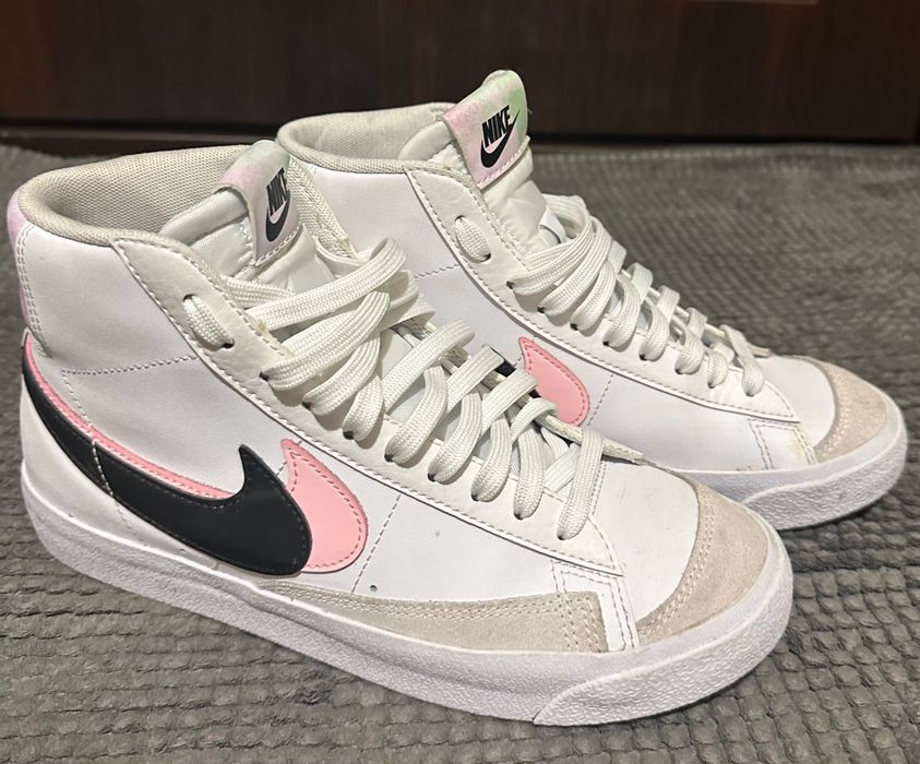Продам Кросівки Nike