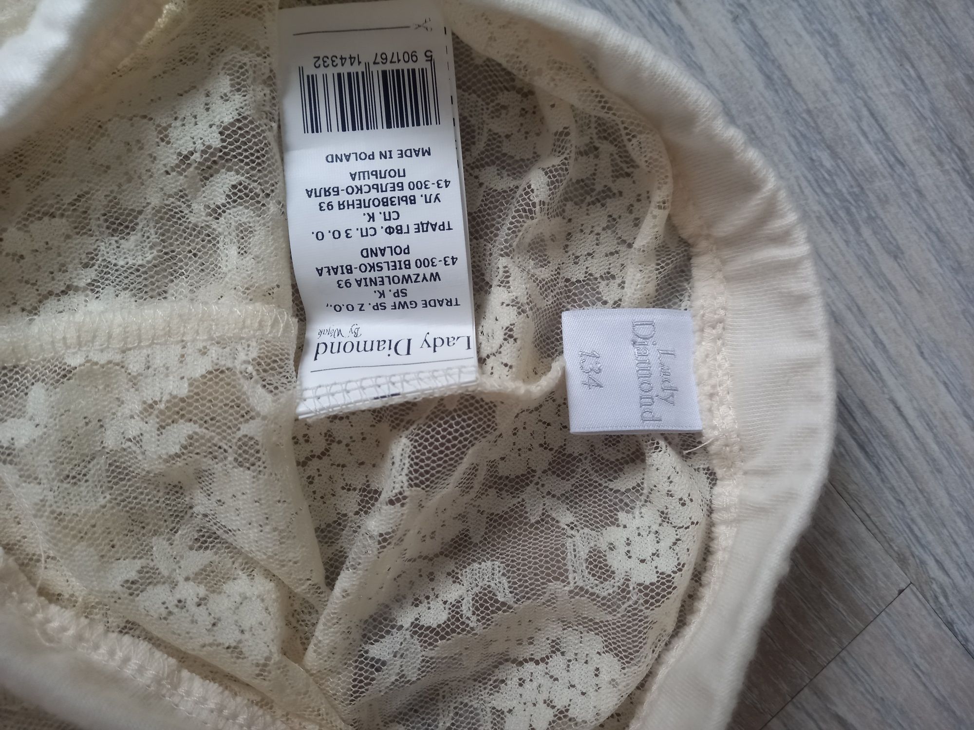 Legginsy getry koronka A la Modelki krem Lady Diamond roz 134 9 lat pr