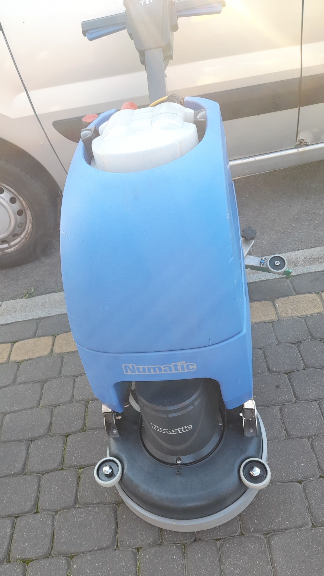 Szorowarka Numatic TT 4045
