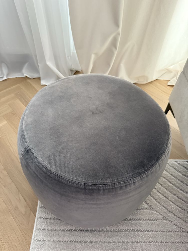 Ekskluzywny puf z kolekcji Stockholm