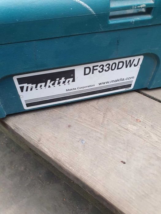 Wkretarka Makita DF330D komplet 10,8V bateria ladowarka walizka