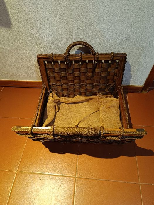 Cesto para a lenha