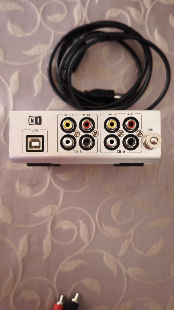 Traktor Audio 4 DJ cabos DVS