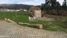 Venda Terreno c/ espigueiro em pedra para reconstruir, Abragão, Penaf