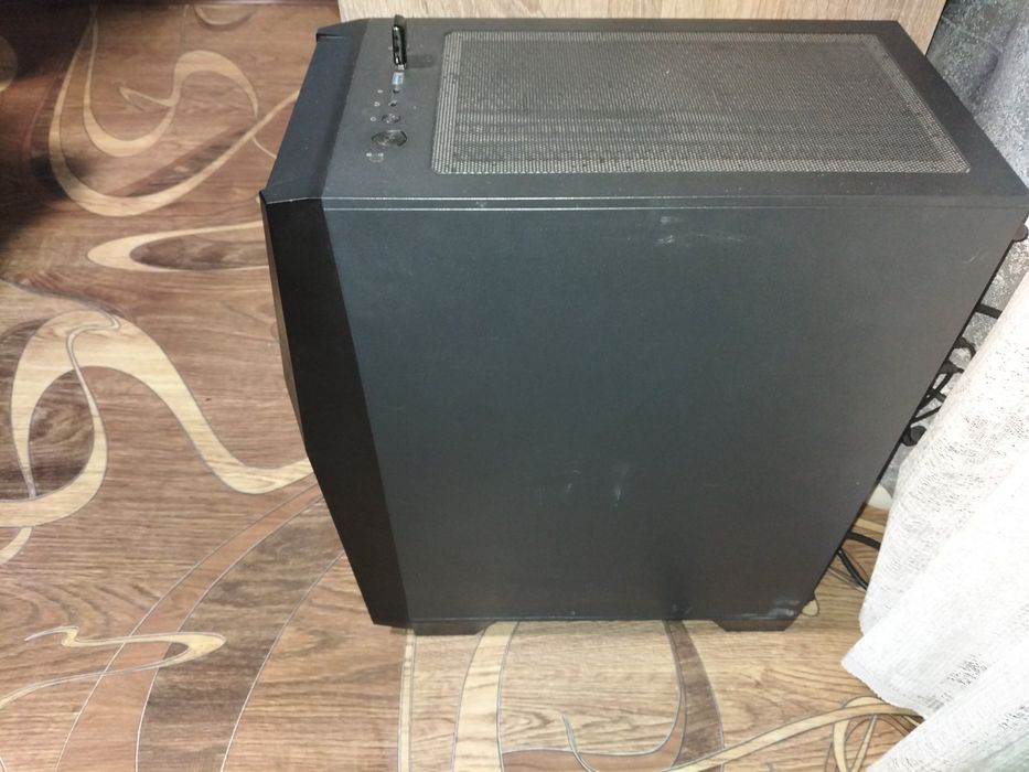 Продам настільний комп'ютер