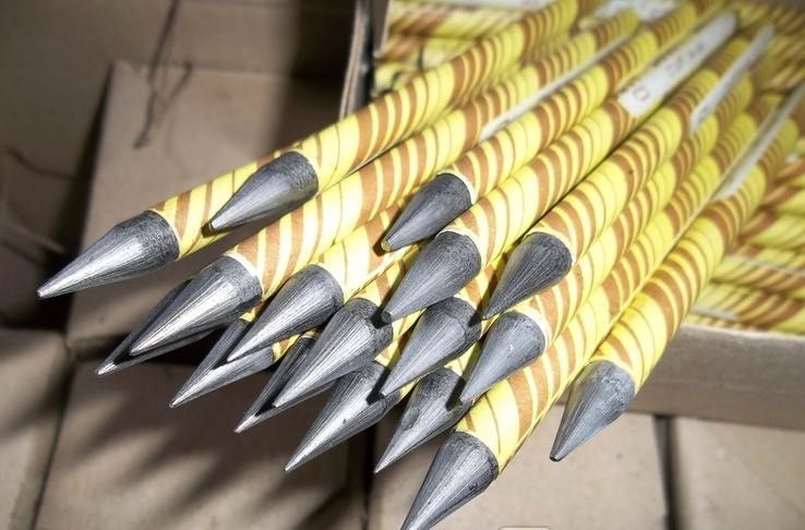 Грифельные крупные карандаши для художества , отличное качество ссср