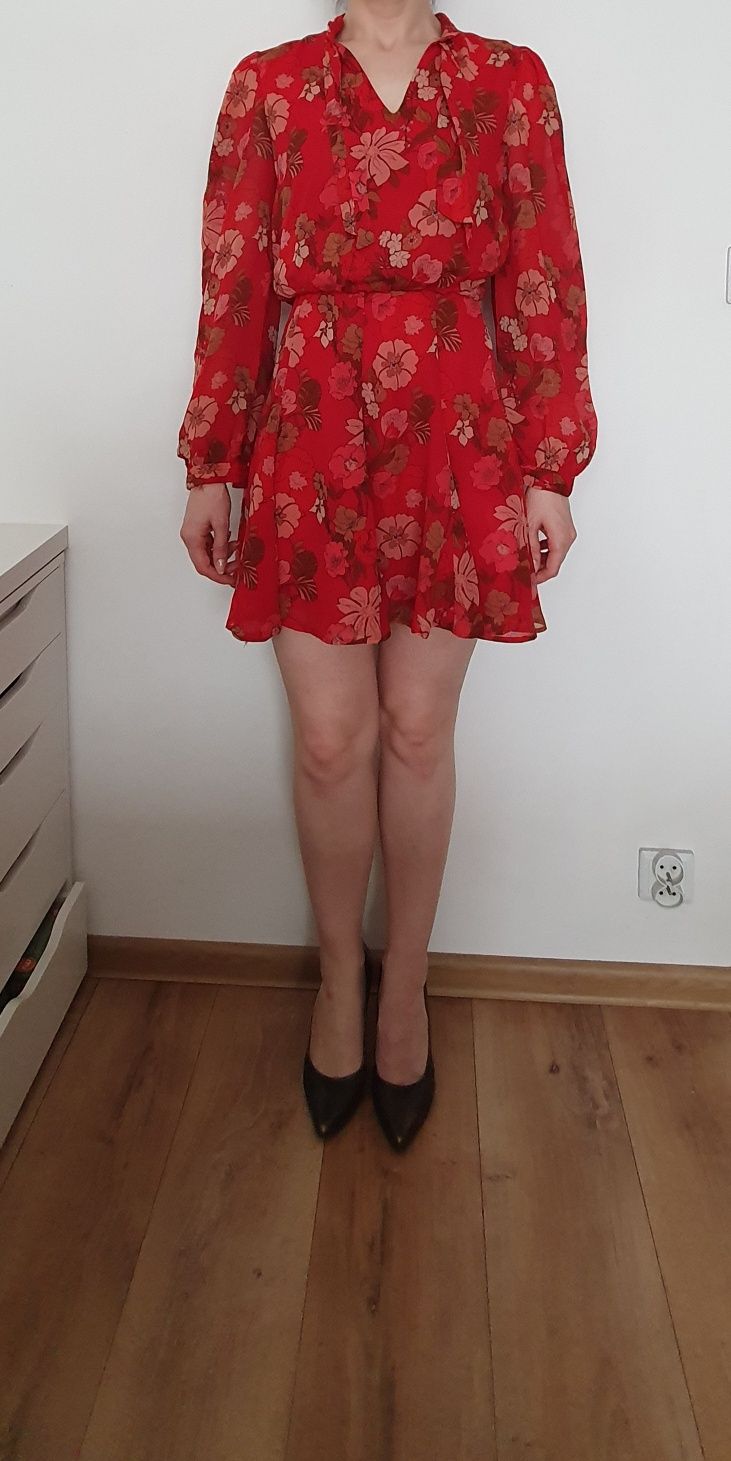 Czerwona sukienka z wiskozy Zara, rozmiar XS
