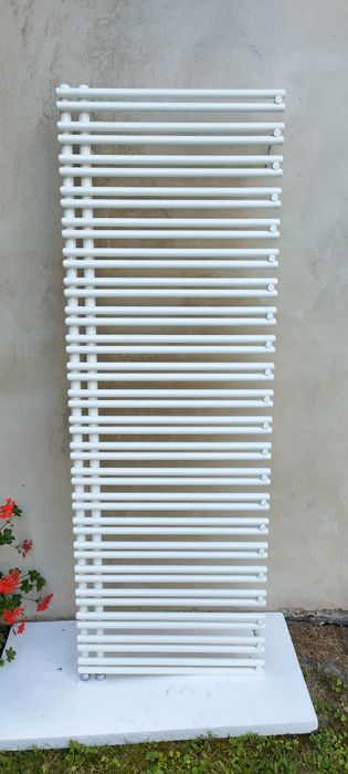 Wyprzedaż! Grzejnik łazienkowy Purmo Ratea 600x1756mm