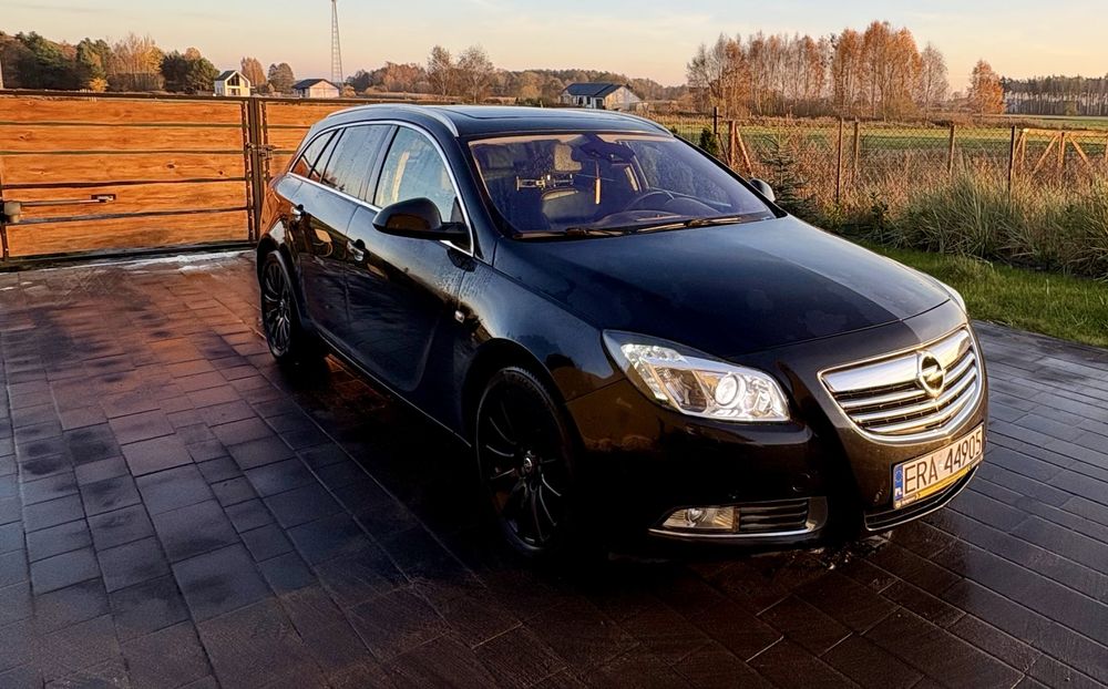 Opel Insignia Sports Tourer 2012 REZERWACJA