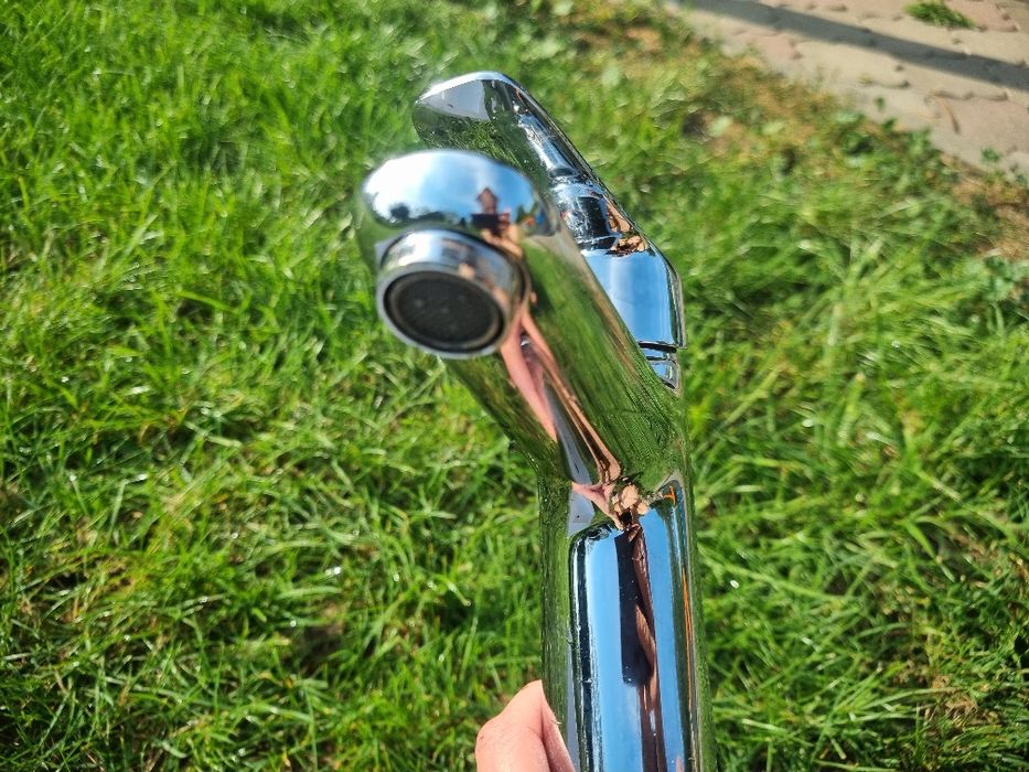 Umywalka z baterią po demontażu - stan bardzo dobry