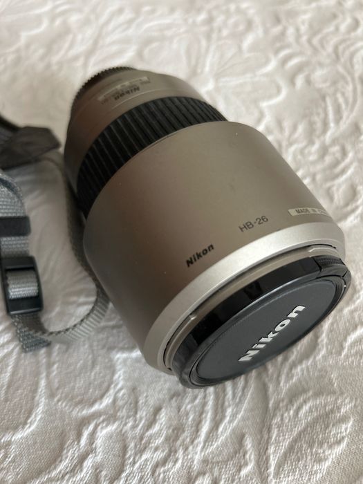 Nikon f65 analógica com duas lentes