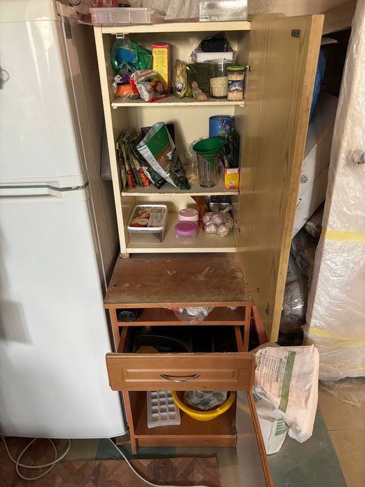 Продам кухонный гарнитур на дачу