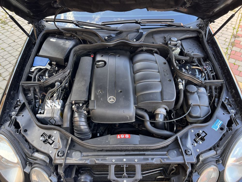 E220 Мерседес 211  Доглянута Машина
