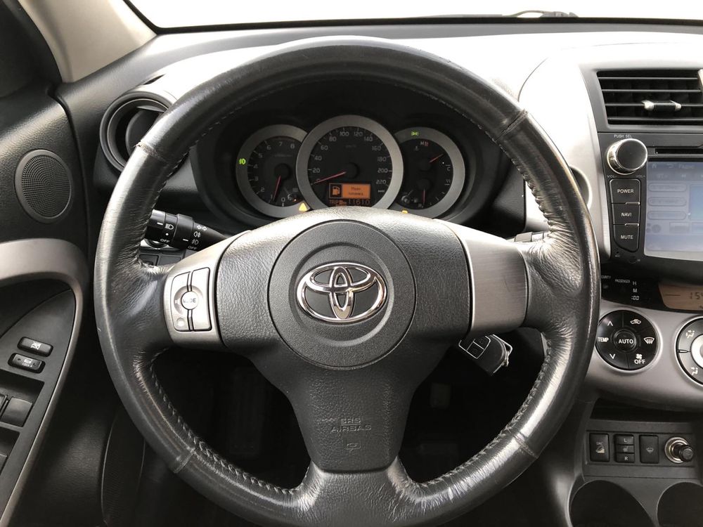 Продам Toyota RAV4 2006