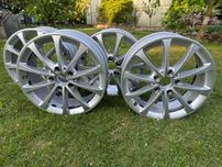 Mercedes-Benz - felgi 17", śruby, czujniki TPMS
