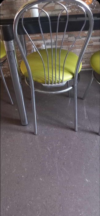 Rozkładany stół czarne szkło