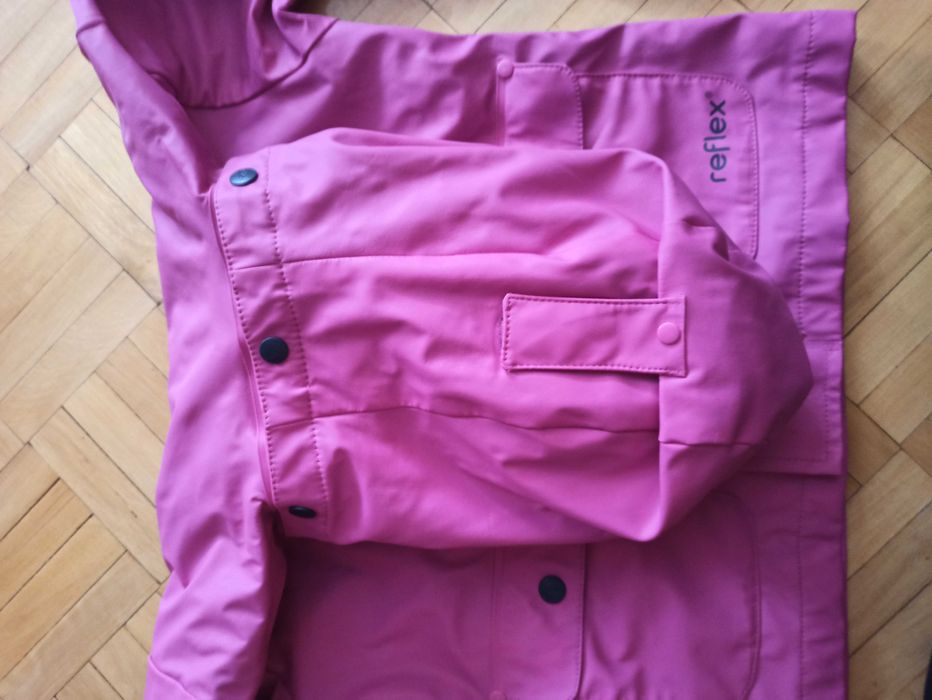 Kurteczka przeciwdeszczowa dziewczęca