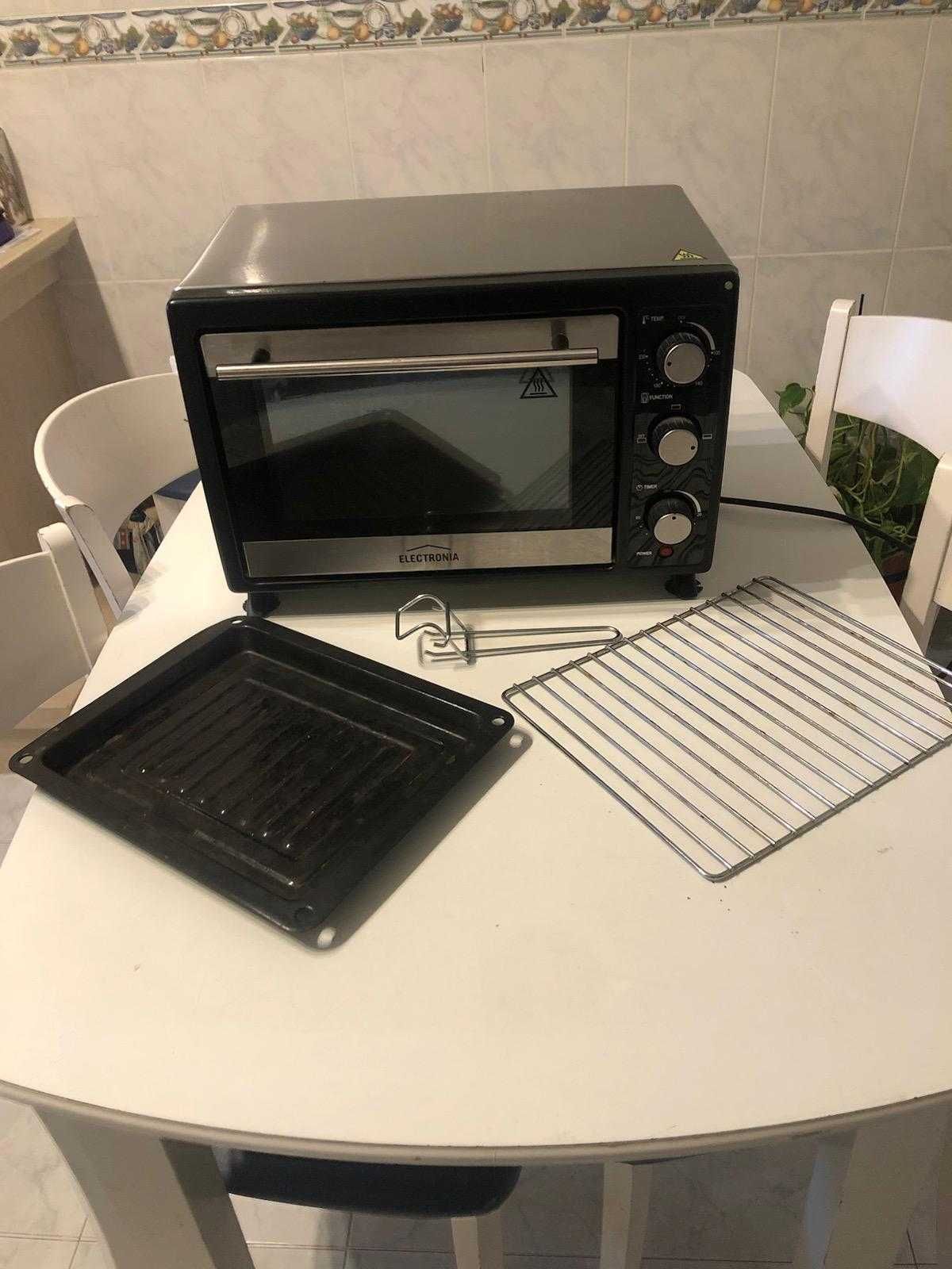 mini forno elétrico