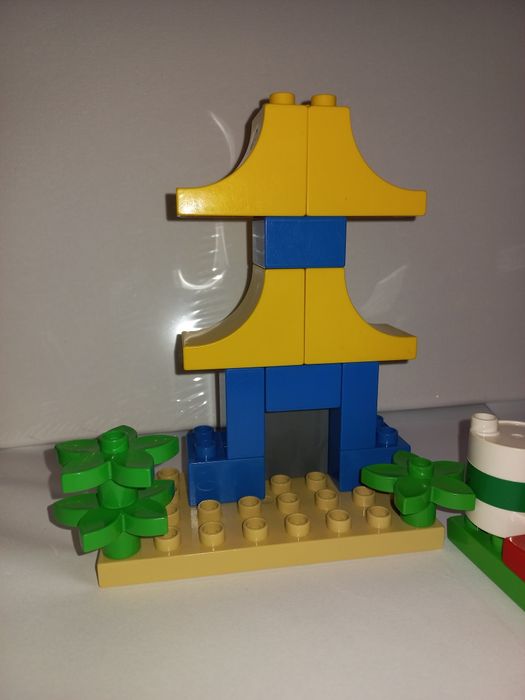 Zestaw klocków Lego Duplo 5819 wyścig Zygzak McQueen