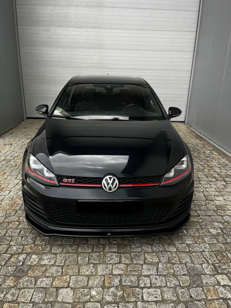VW golf 7 Gti perfomance ( Trato de credito )
