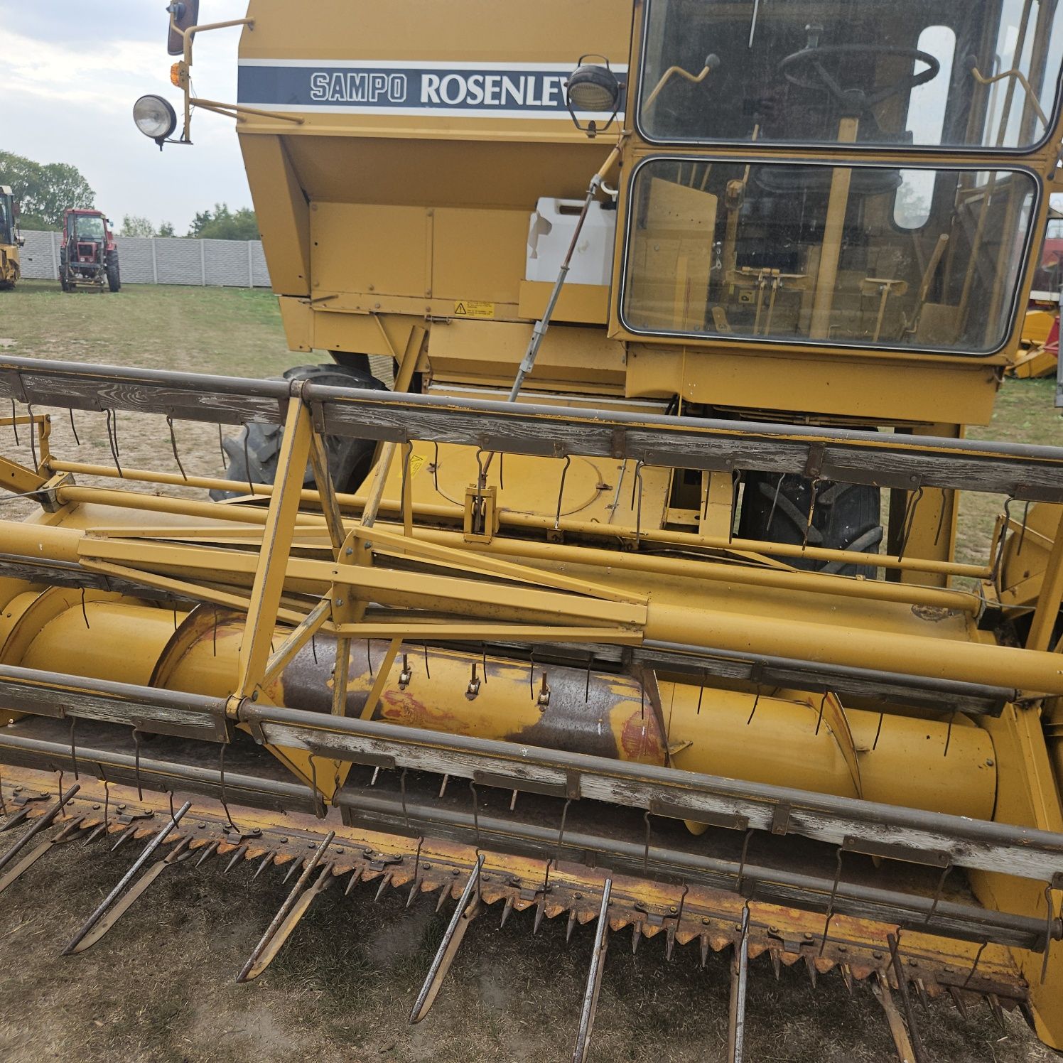 Комбайн зерно збиральний Sampo 600 680 з Фінляндії
