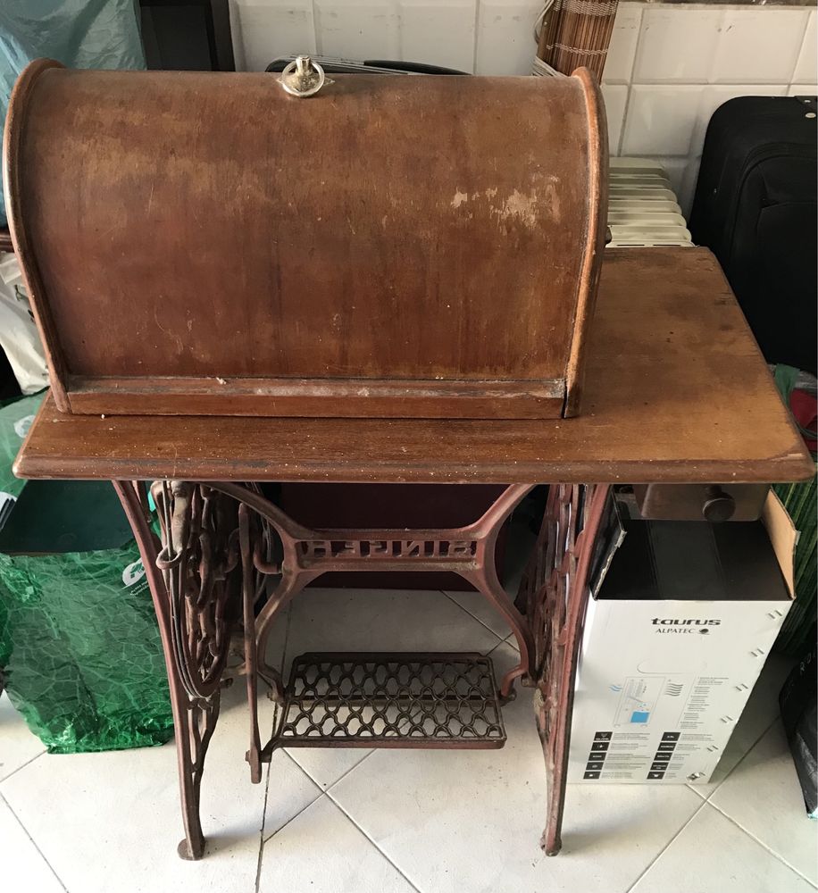 Maquina de costura antiga Singer vintage
