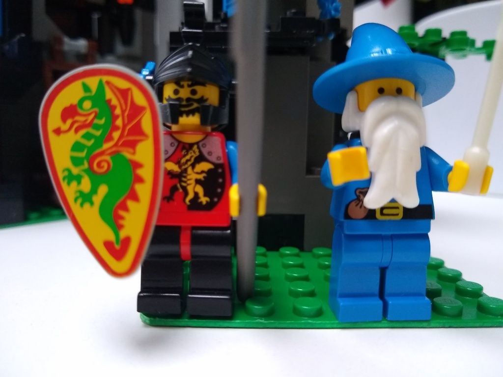 100% kartoniki instrukcja LEGO Castle Dragon Knight 6048 Rycerze Smoka