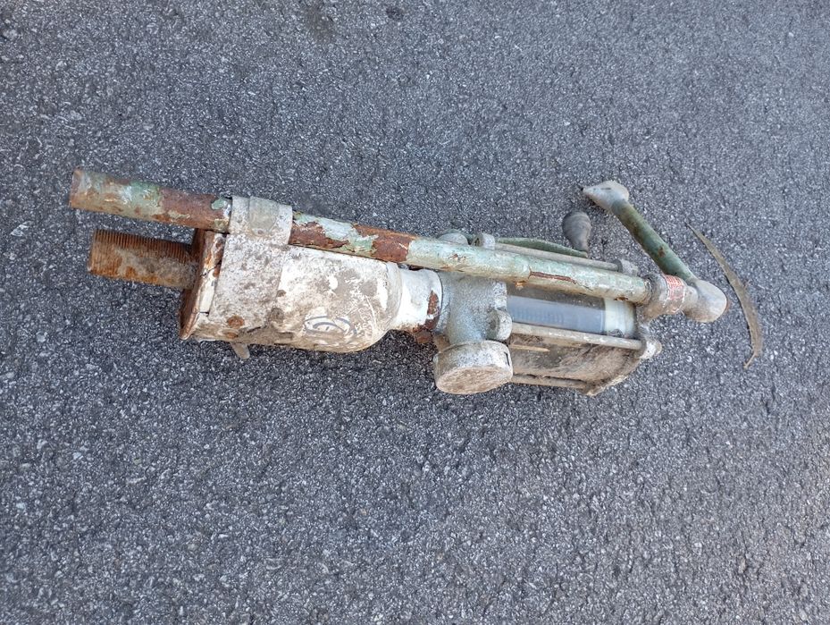 Vendo esta boba do azeite muita bonita bom estado