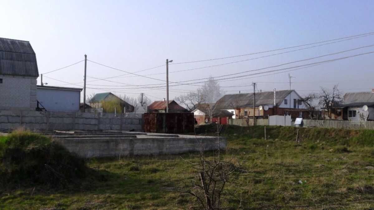 Кутова ділянка в Тетерівці, фундамент, криниця, асфальт. (2697329)