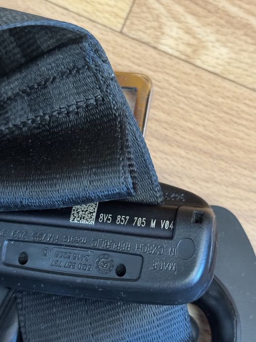 Audi A3 8V Ремінь безпеки  8V5857705MV04  8V5857706MV04