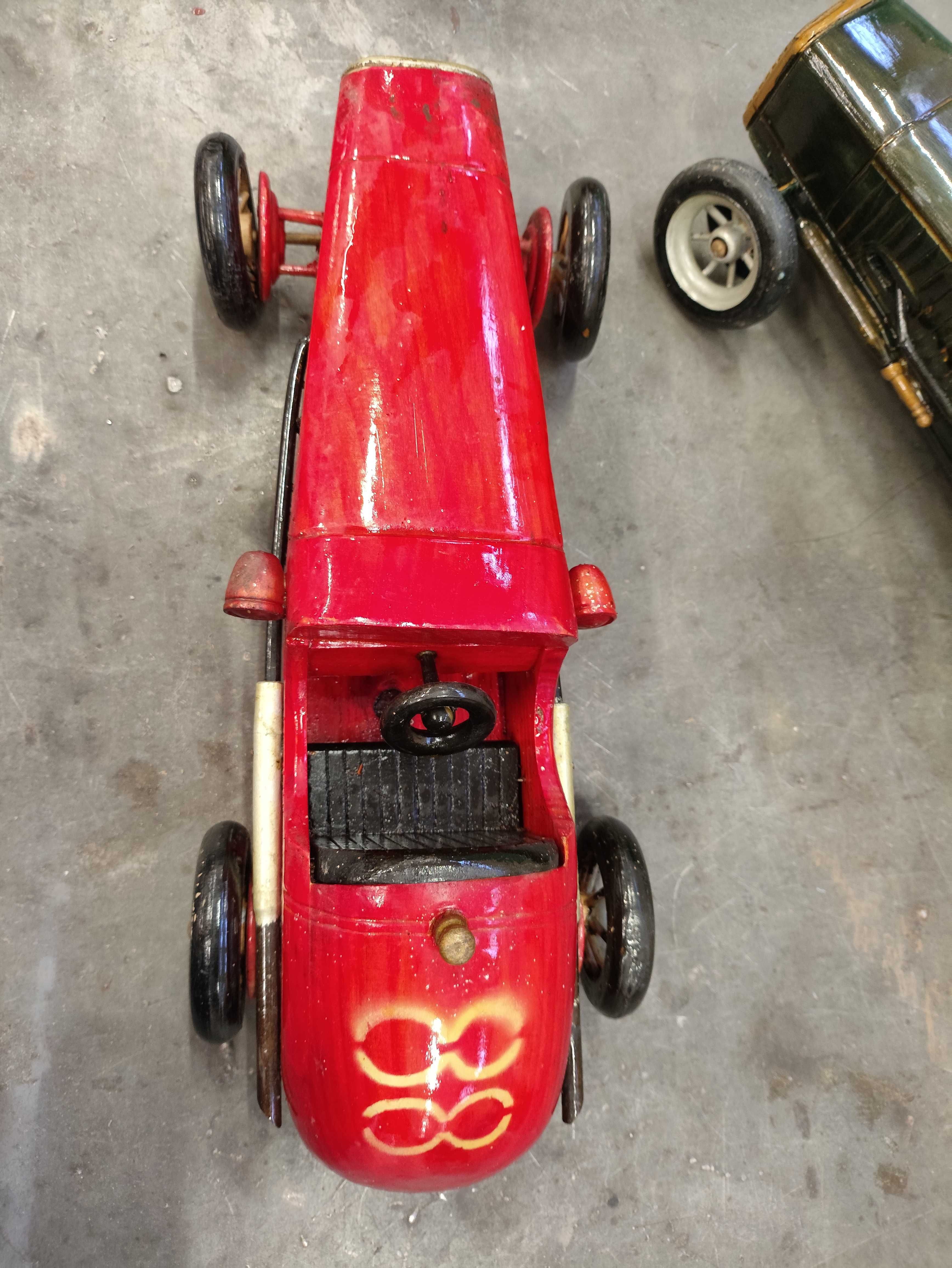 Carrinhos brinquedos antigos madeira