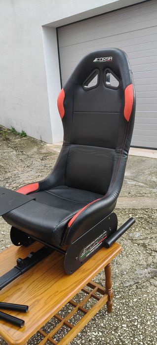 Cockpit corsa driving em excelente estado