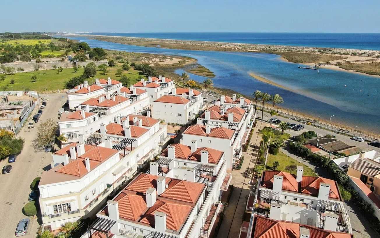 Cabanas de Tavira T1+1 na urbanização Aldeia Formosa perto do cais