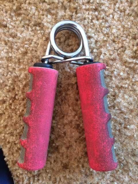 Эспандер для тренировок кистей рук