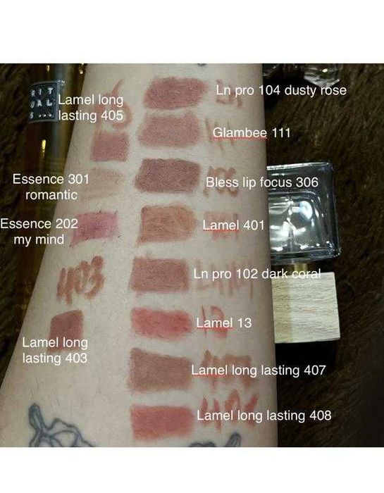 Олівці для губ Lamel ln pro glambee essence Bless beauty